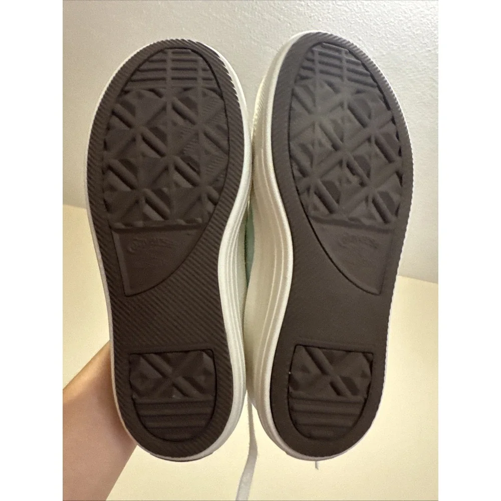 Converse Move Lift Platform Low Womens 7.5 embroidered Mint aloe Sneakers